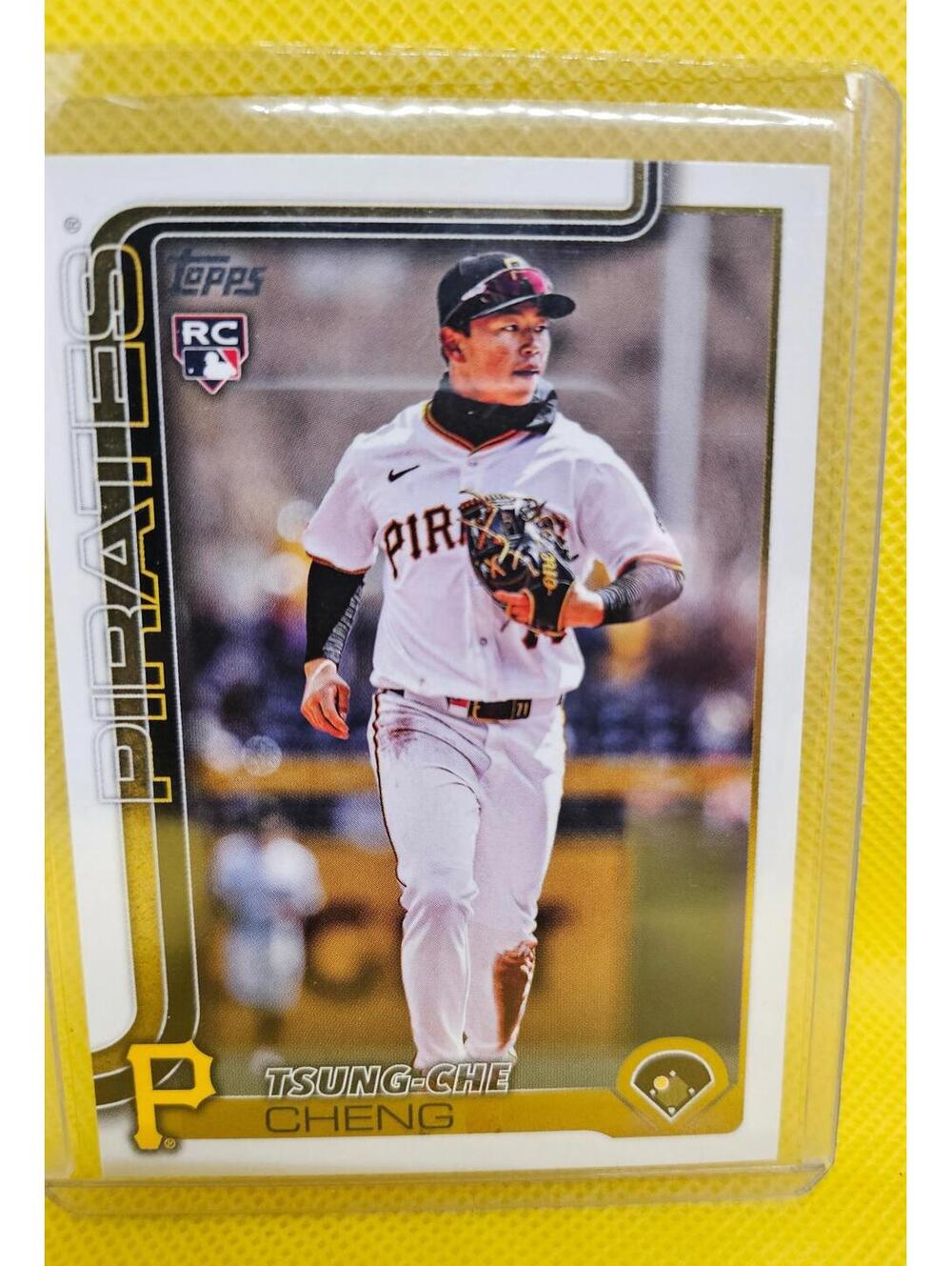 Tsung-Che Chang (RC) 2025 Topps Update  #US72 - Pirates - RAW Mint - Picture 1 of 2
